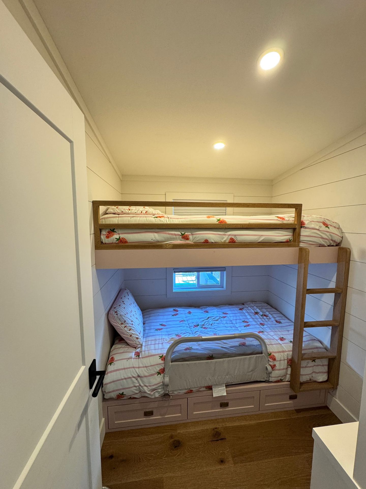 Custom built-in bunk room sleeps four